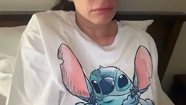 Angelinaa19 online show from April 10, 2026, 11:12 pm