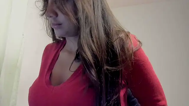 Snapshot of LilyGarcia chatting on May 16, 2026, 1:26 am LilyGarcia online show from May 16, 2026, 1:26 am
