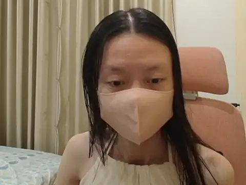 Lil-Cherries online show from March 22, 2026, 2:07 pm