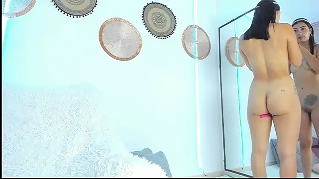 Snapshot of KIMMY_MONTIELL chatting on April 15, 2026, 11:27 am KIMMY MONTIELL online show from April 15, 2026, 11:27 am