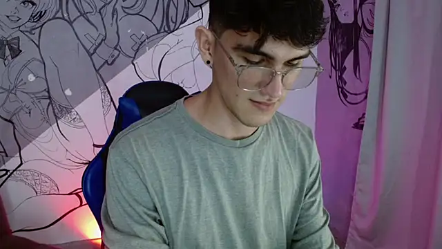 Snapshot of naif_fummy1 chatting on November 8, 2025, 12:14 am naif fummy1 online show from November 8, 2025, 12:14 am