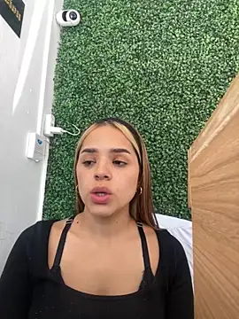 Sara  Secret online show from November 21, 2025, 8:41 pm