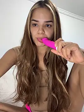 Sara  Secret online show from November 13, 2025, 1:42 am