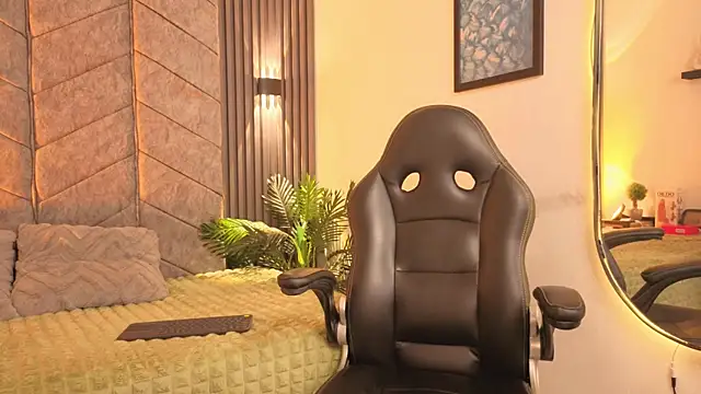 AuroraLanee  online show from November 11, 2025, 7:19 pm