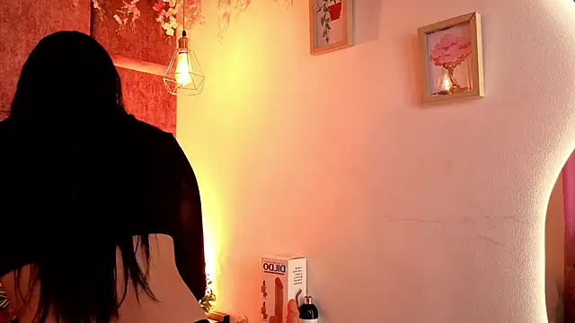 AuroraLanee  online show from November 7, 2025, 7:18 pm