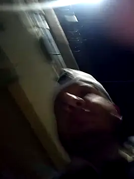 Snapshot of themorenofit08 chatting on February 17, 2026, 12:52 am themorenofit08 online show from February 17, 2026, 12:52 am