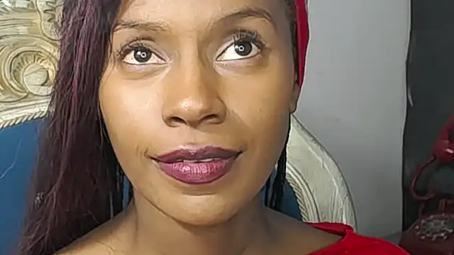 Aliis Love online show from November 21, 2025, 4:33 am