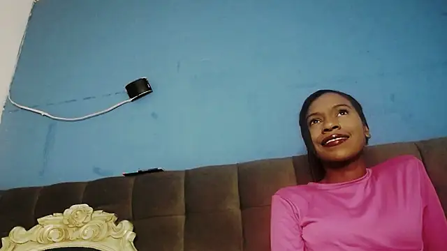 Aliis Love online show from November 26, 2025, 12:32 am