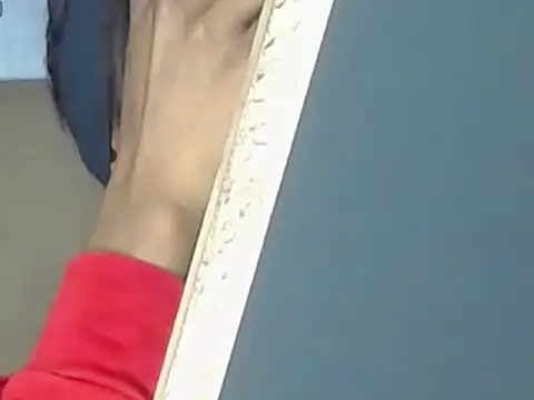 Aliis Love online show from December 15, 2025, 5:19 pm