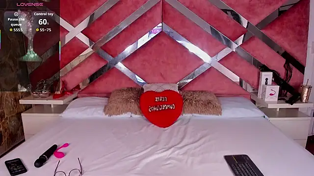 Lily Queen30 online show from January 10, 2026, 6:36 pm