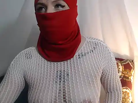 Snapshot of Lailahadi chatting on November 18, 2025, 9:51 pm Lailahadi online show from November 18, 2025, 9:51 pm