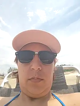 Snapshot of belagaucha chatting on February 3, 2026, 2:55 pm belagaucha online show from February 3, 2026, 2:55 pm