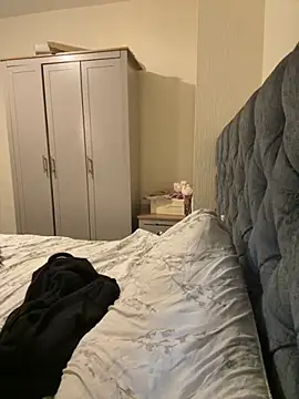 bry8661 online show from November 7, 2025, 2:21 pm