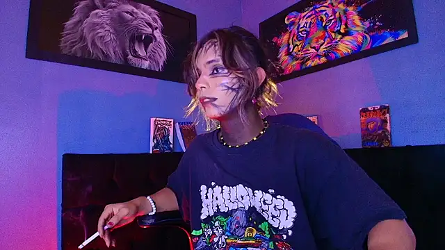 luxiel  online show from January 17, 2026, 11:19 pm