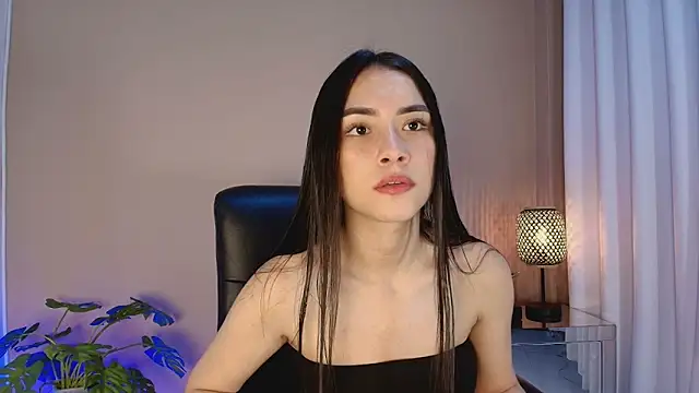 MissEmma   online show from December 4, 2025, 10:03 am