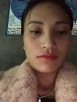 Lin-babyx online show from November 9, 2025, 1:53 am