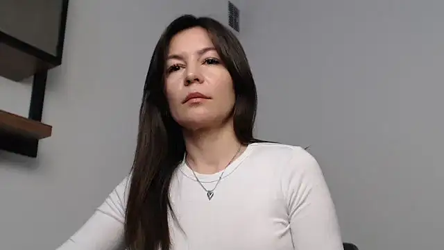 Veronichkaaa online show from March 13, 2026, 9:03 am