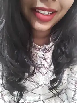 Sexy Divya   online show from November 29, 2025, 5:13 pm