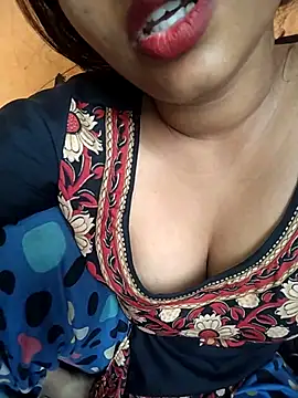 Snapshot of Sexy_Divya__ chatting on June 5, 2026, 12:59 am Sexy Divya online show from June 5, 2026, 12:59 am