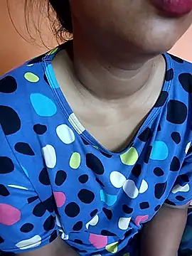 Snapshot of Sexy_Divya__ chatting on June 16, 2026, 3:06 am Sexy Divya online show from June 16, 2026, 3:06 am