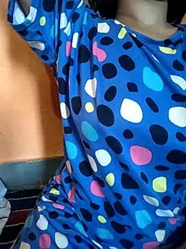 Snapshot of Sexy_Divya__ chatting on April 1, 2026, 6:04 am Sexy Divya online show from April 1, 2026, 6:04 am