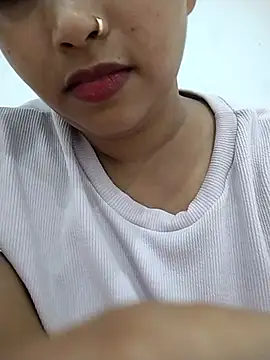 Snapshot of Sexy_Divya__ chatting on August 1, 2026, 6:22 am Sexy Divya online show from August 1, 2026, 6:22 am