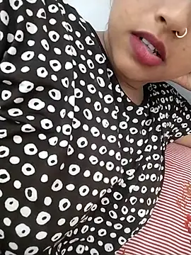 Snapshot of Sexy_Divya__ chatting on July 24, 2026, 5:36 am Sexy Divya online show from July 24, 2026, 5:36 am