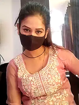 Snapshot of black_and_white_choco chatting on January 11, 2026, 8:21 am black and white choco online show from January 11, 2026, 8:21 am