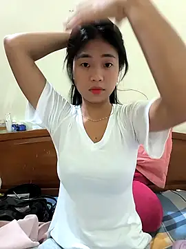 Lynly k2 online show from March 5, 2026, 3:36 am