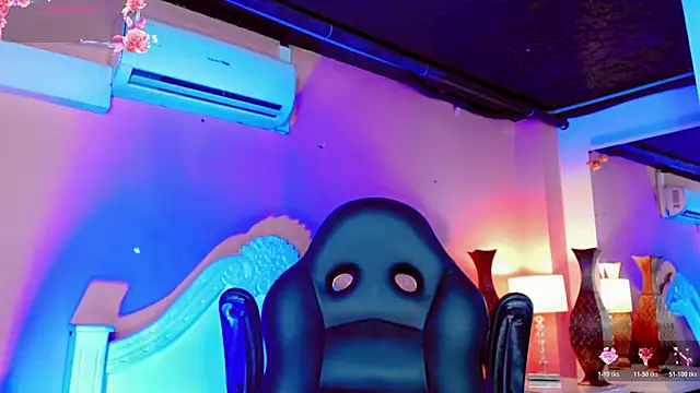 Snapshot of AnnaRouseQueen chatting on February 27, 2026, 7:57 pm AnnaRouseQueen online show from February 27, 2026, 7:57 pm