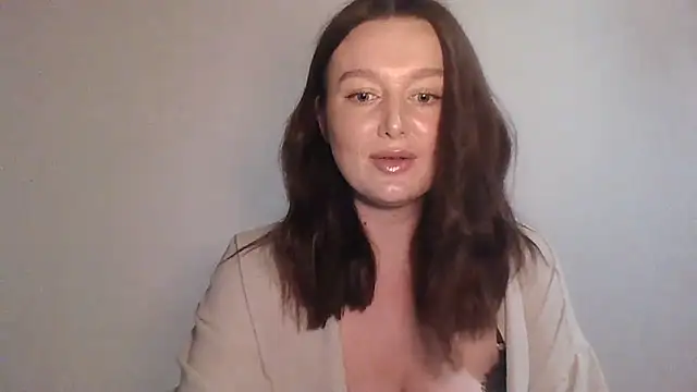 LilianaSwetx online show from June 11, 2026, 8:28 pm