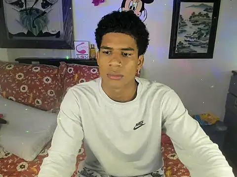 JUANBIGCOCK21CM online show from November 16, 2025, 9:30 pm