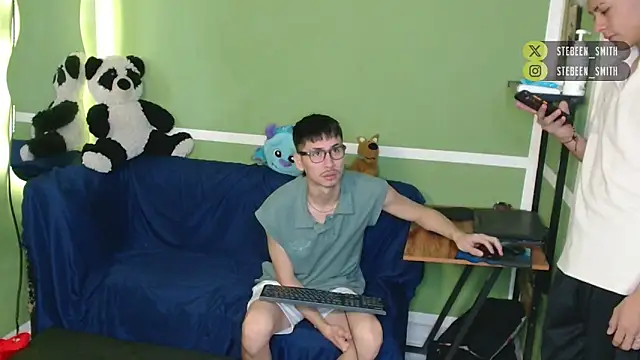 Snapshot of stebeen_smithh chatting on February 7, 2026, 12:57 pm stebeen smithh online show from February 7, 2026, 12:57 pm