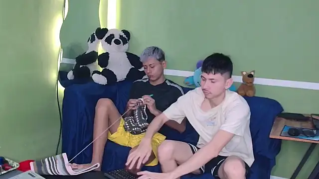 Snapshot of stebeen_smithh chatting on February 6, 2026, 12:56 pm stebeen smithh online show from February 6, 2026, 12:56 pm