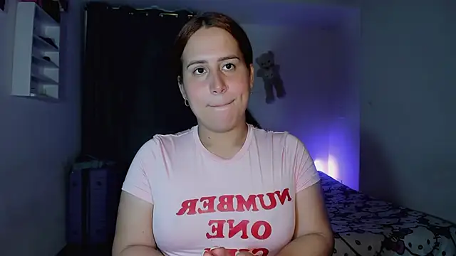 Sofiababyy online show from July 16, 2026, 12:46 pm