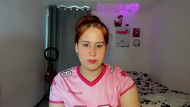 Sofiababyy online show from July 25, 2026, 6:14 pm