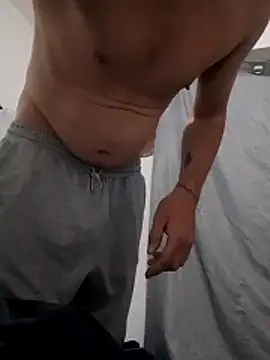 WeakDegree76 online show from February 25, 2026, 2:01 am