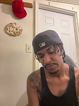 Snapshot of manuelcalver chatting on August 2, 2026, 5:17 am manuelcalver online show from August 2, 2026, 5:17 am
