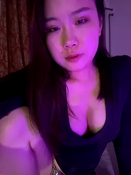 Snapshot of xoxo7799 chatting on December 21, 2025, 5:25 pm xoxo7799 online show from December 21, 2025, 5:25 pm