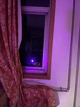 Snapshot of xoxo7799 chatting on December 17, 2025, 5:07 pm xoxo7799 online show from December 17, 2025, 5:07 pm