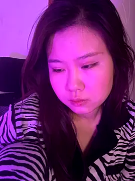 Snapshot of xoxo7799 chatting on December 1, 2025, 5:14 pm xoxo7799 online show from December 1, 2025, 5:14 pm