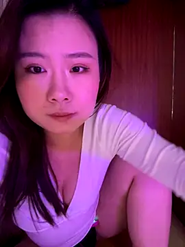 Snapshot of xoxo7799 chatting on December 14, 2025, 6:02 pm xoxo7799 online show from December 14, 2025, 6:02 pm