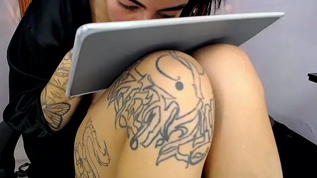SCARLETT INK  online show from July 17, 2026, 2:47 pm