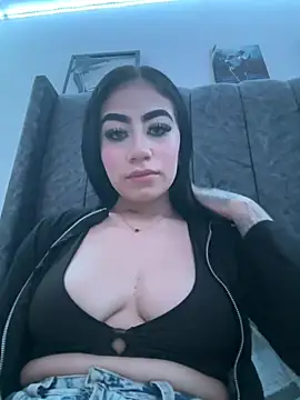 SCARLETT INK  online show from February 1, 2026, 1:04 am