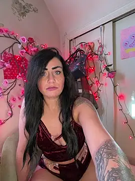 ValayaNoire online show from February 13, 2026, 7:03 pm