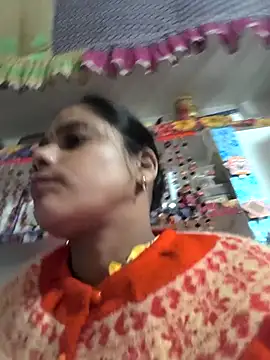 Hot suini online show from December 17, 2025, 7:57 am