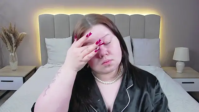 Snapshot of EvaNova_ chatting on March 10, 2026, 4:38 am EvaNova online show from March 10, 2026, 4:38 am