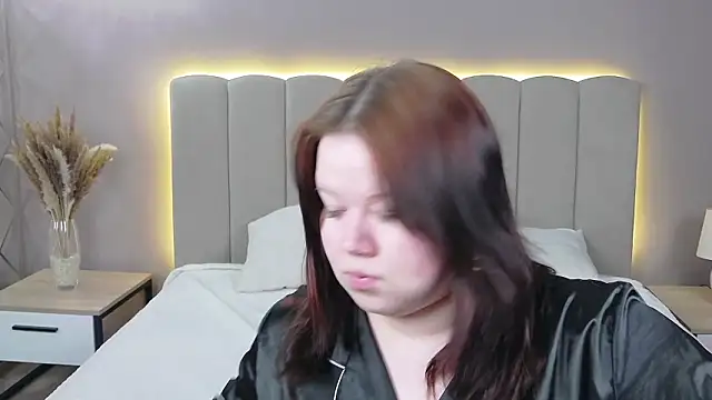 Snapshot of EvaNova_ chatting on March 9, 2026, 10:30 am EvaNova online show from March 9, 2026, 10:30 am