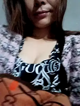 Lyla john online show from January 10, 2026, 1:34 am