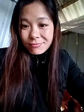 Lyla john online show from February 3, 2026, 1:27 am